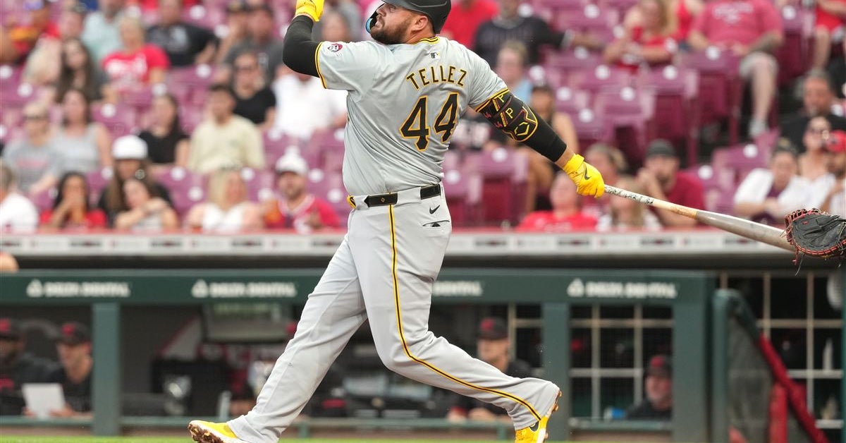 Pirates blasted after DFA'ing Rowdy Tellez, who was four at-bats away ...