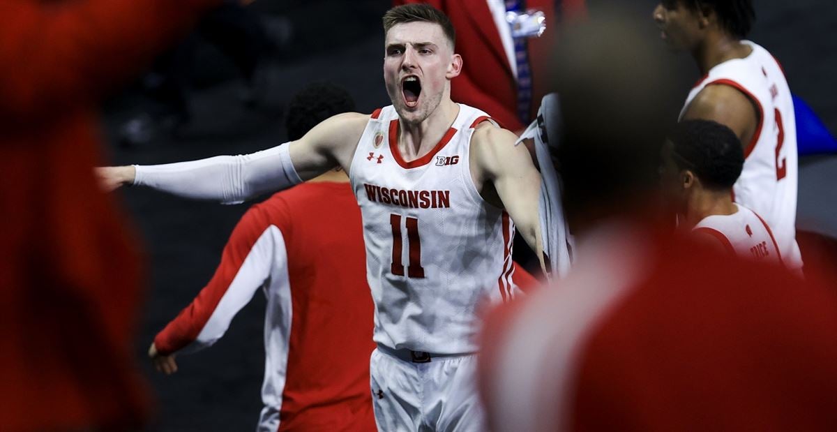Micah Potter signs contract with Miami Heat
