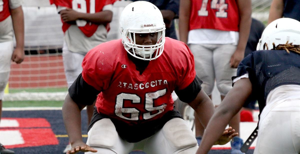 Football: Nate Kibble grows into Atascocita's next touted lineman