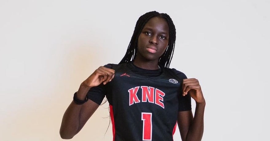 2025 five-star Agot Makeer reveals her top 12 schools