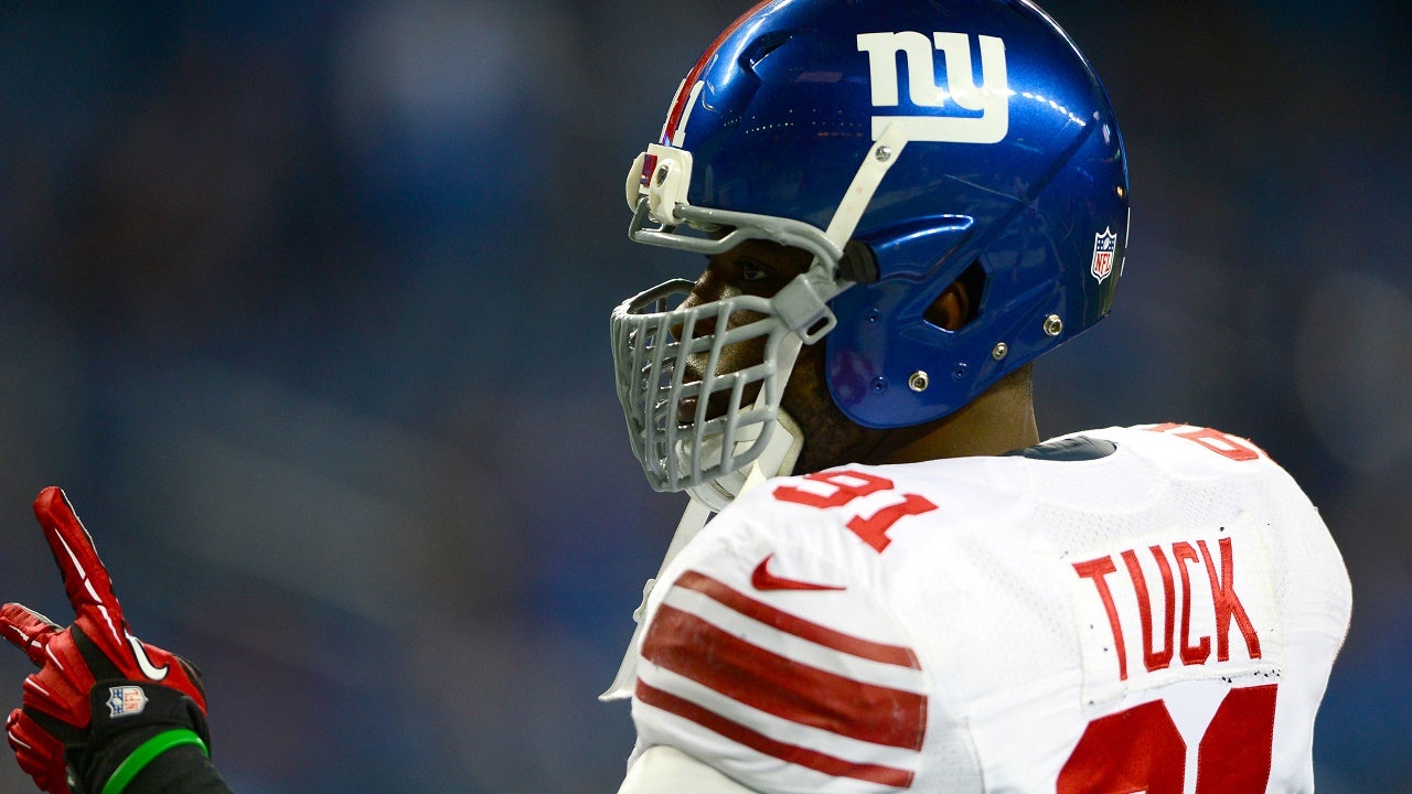 New York Giants - Justin Tuck Forced Fumble