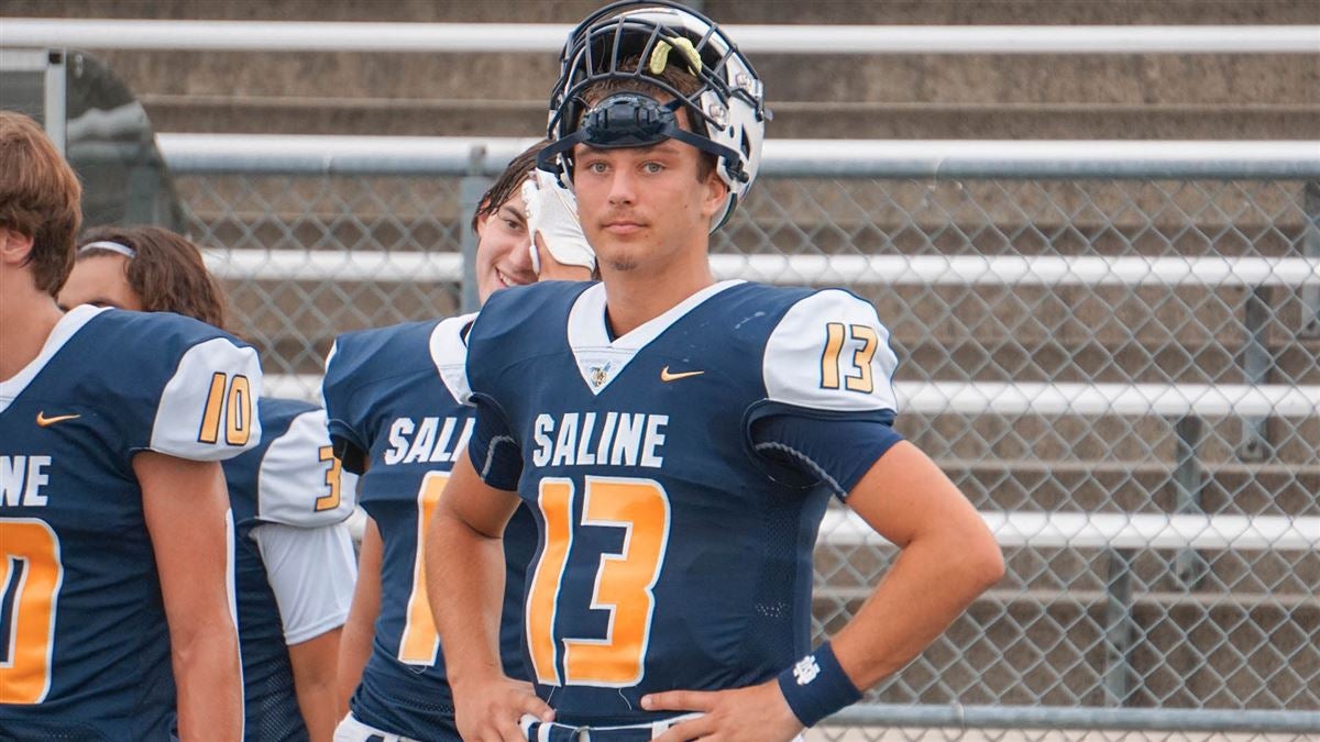 Notre Dame football recruiting QB 'a massive need' for Fighting Irish