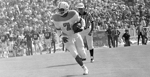 Former Tennessee Vol Condredge Holloway to be inducted into