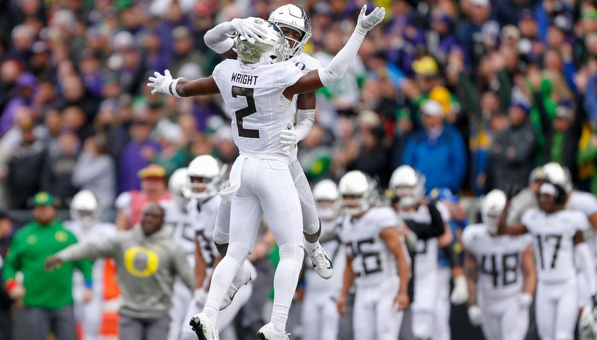 CBS Sports analyst says Oregon has a path to the Playoff