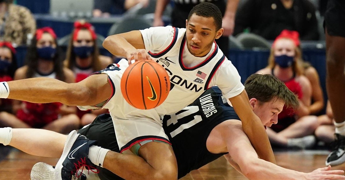 UConn basketball transfer Rahsool Diggins sets Penn State visit