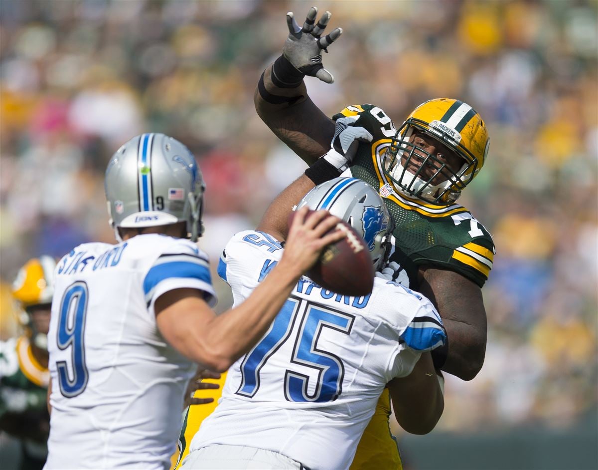 Packers DL Kenny Clark sets career-high for pressures in win vs