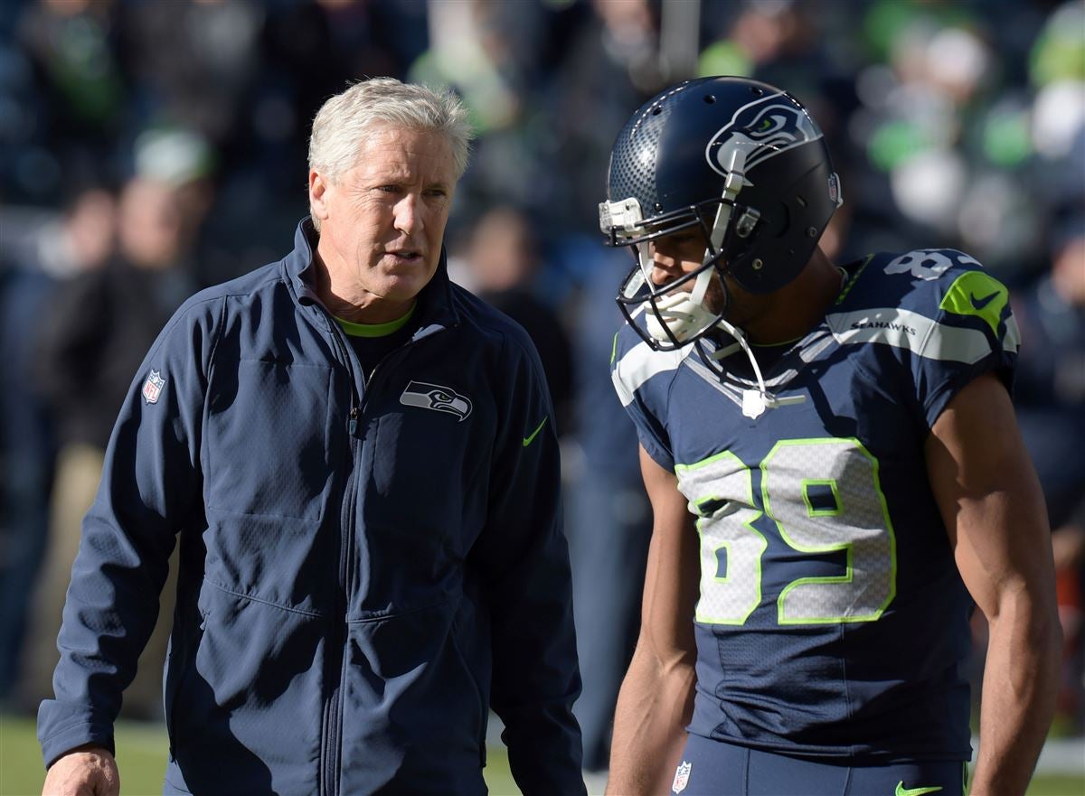 Seahawks WR Doug Baldwin diagnosed with sprained MCL after leaving Broncos  game early