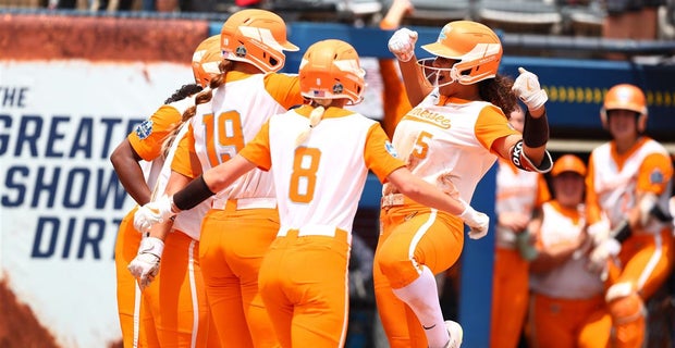 West's 3-run homer, Rogers' pitching help Tennessee top Alabama 10-5 in  WCWS softball opener