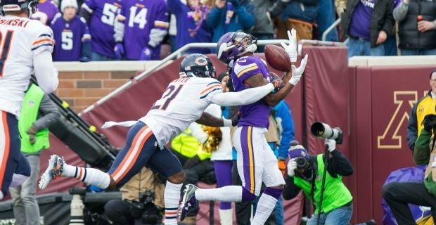 Stefon Diggs has first career multi-TD game vs. Chicago Bears  