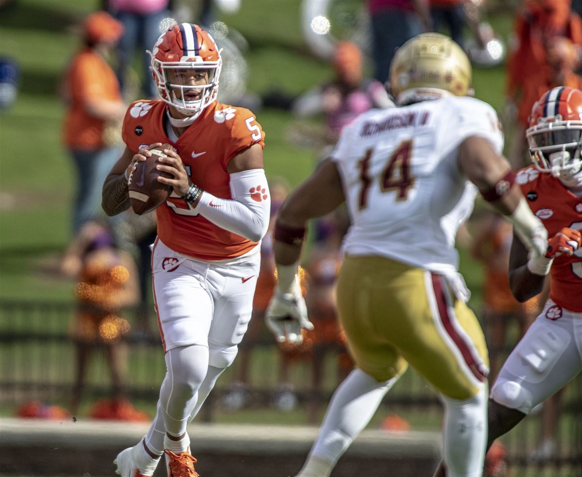 Tempo, Run-Game Involvement Help Clemson Tigers QB DJ Uiagalelei