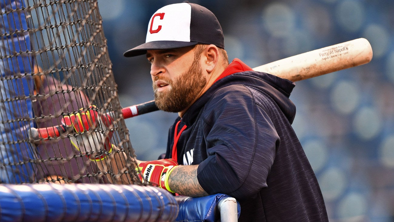 Mike Napoli gives Red Sox players ride to stadium during snow
