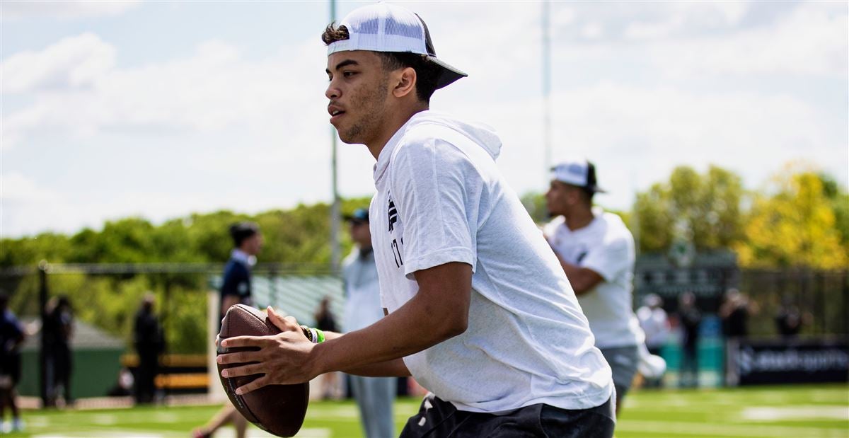 Nick Evers, UConn, Quarterback