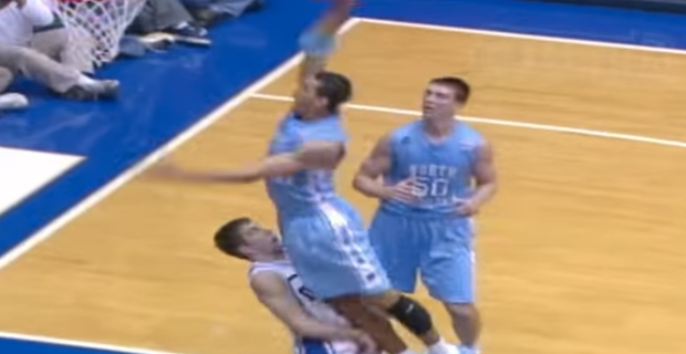 Video Danny Green Posterizes Paulus