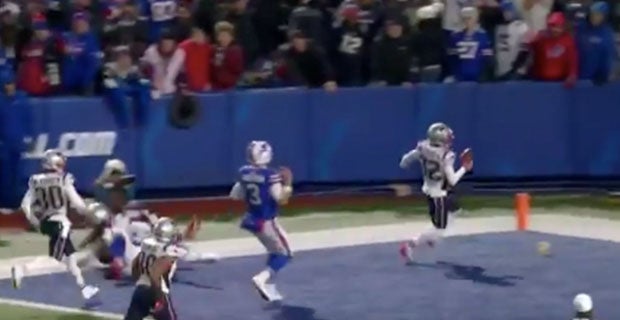 McCourty's pick-6 seals Patriots' 25-6 win over Bills