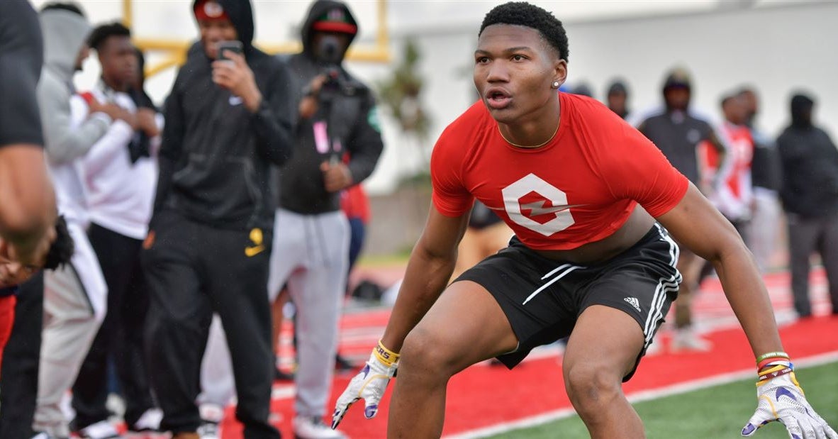 Five-Star DB Elias Ricks transferring out of Mater Dei