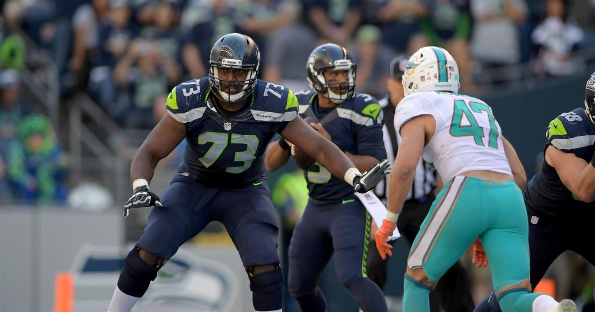 Seattle Seahawks not ready to make offensive line changes