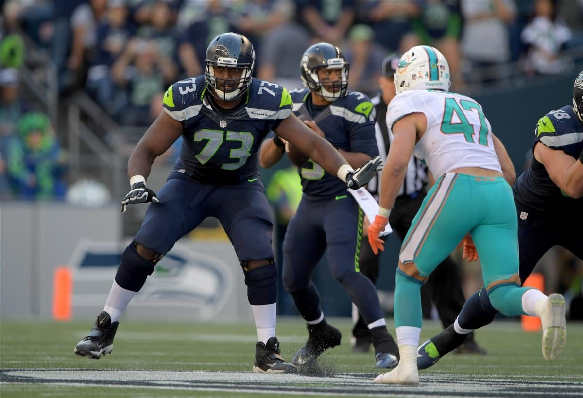 Report: Steelers made offer to Seahawks' tackle Russell Okung