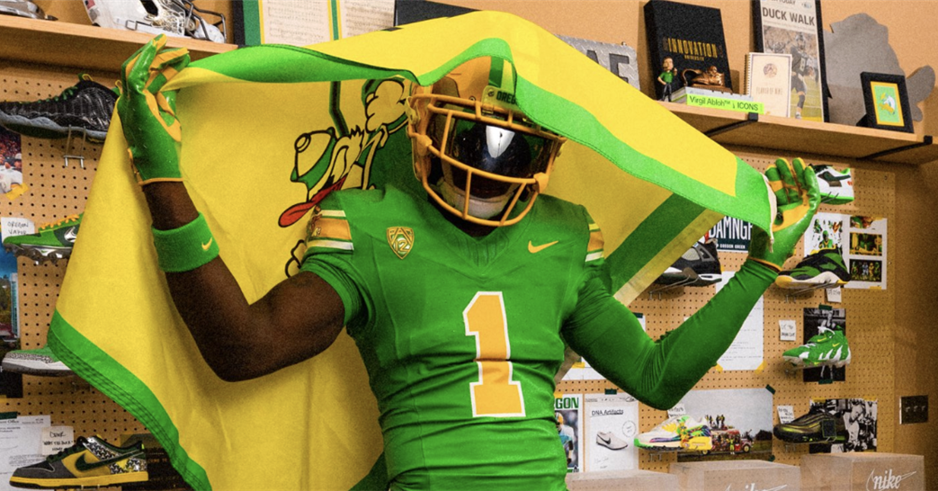Latest Kamauri Whitfield intel after CB's Oregon official visit