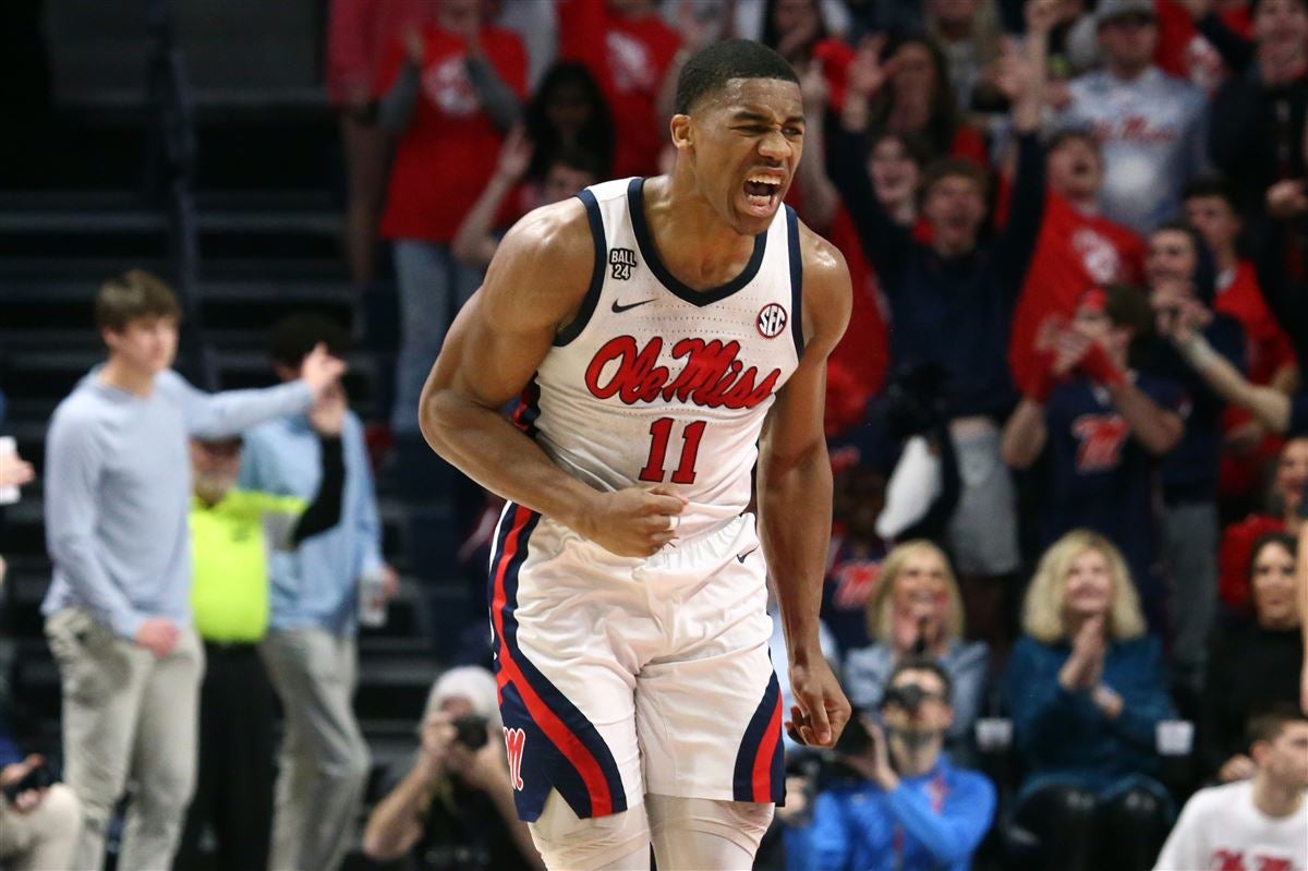 RUN THE 'SIP Ole Miss pulls out thrilling 8682 victory over rival