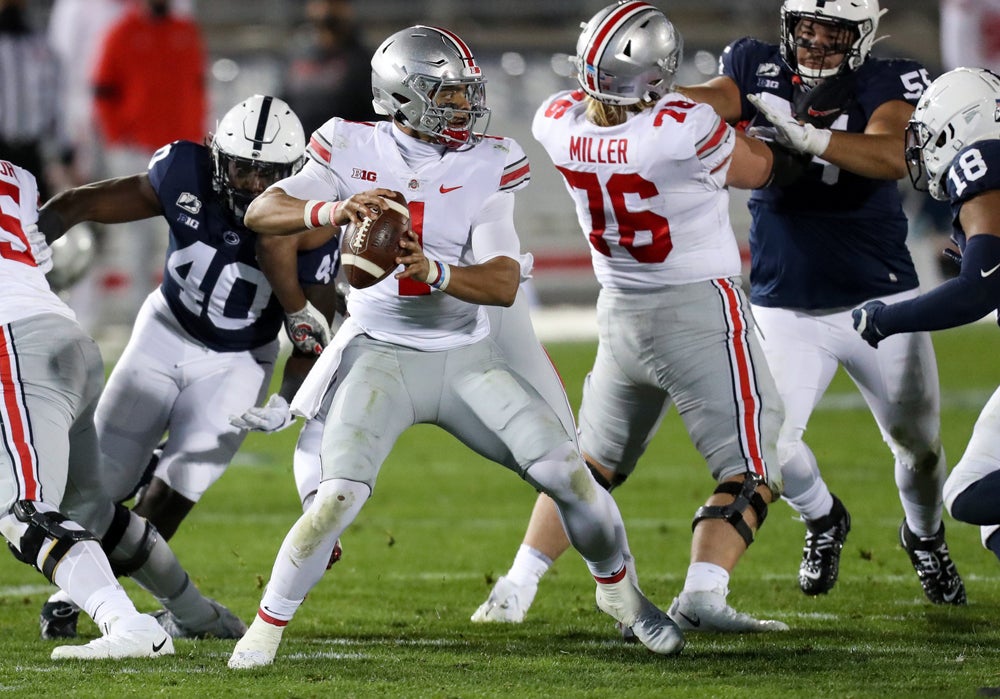 Former Ohio State DE Sam Hubbard Returns Fumble 98 Yards For TD - Sports  Illustrated Ohio State Buckeyes News, Analysis and More