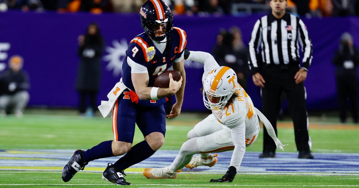 Quick hits: Altmyer leads one last Illini comeback in 30-28 walk-off win over Tennessee in Music City Bowl