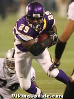 Minnesota Vikings' Artis Hicks likely to start Sunday against