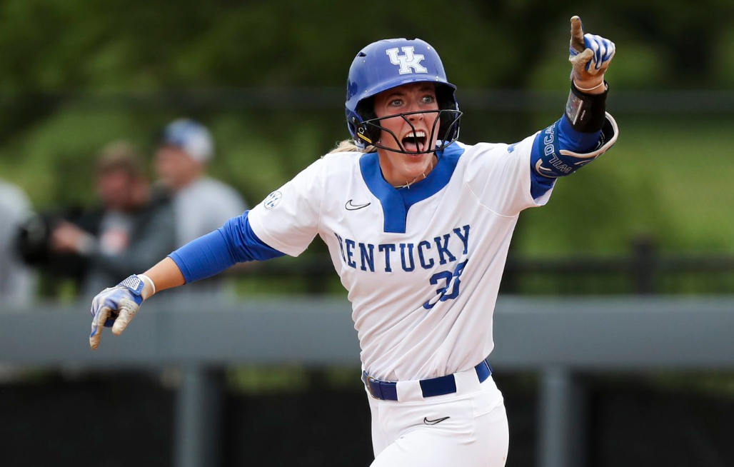 Kentucky Softball takes first series from Florida since 2011