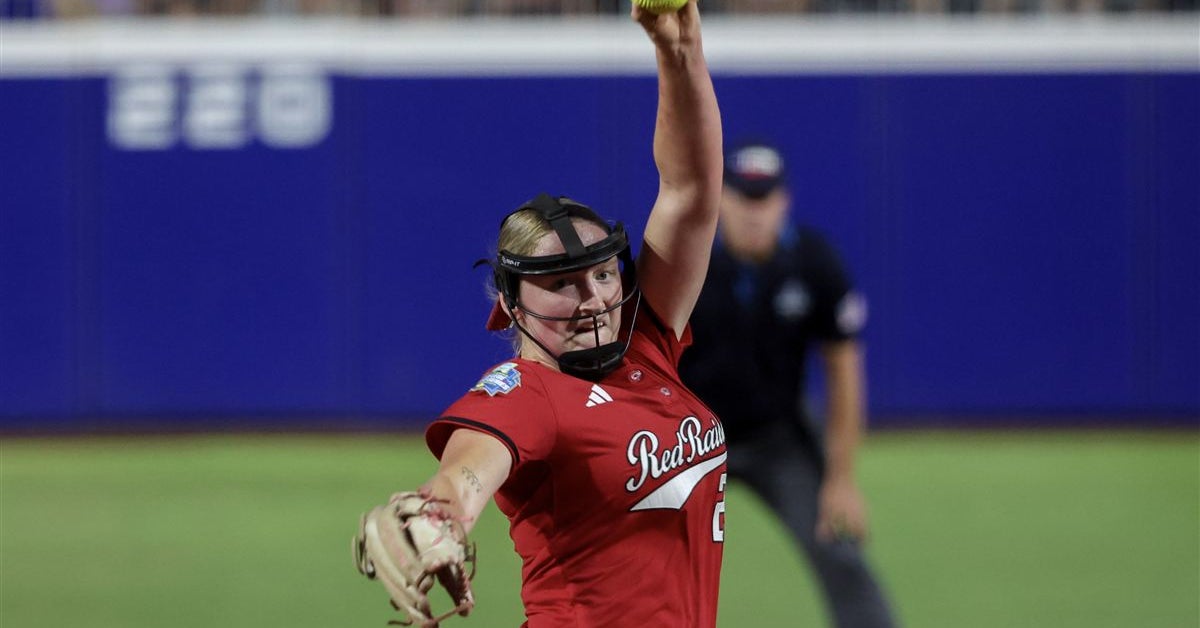 Texas softball lands Texas Tech lefty transfer pitcher Samantha Lincoln