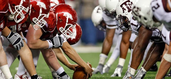 Hogs Wearing Rare Uniform Combination for Southwest Classic