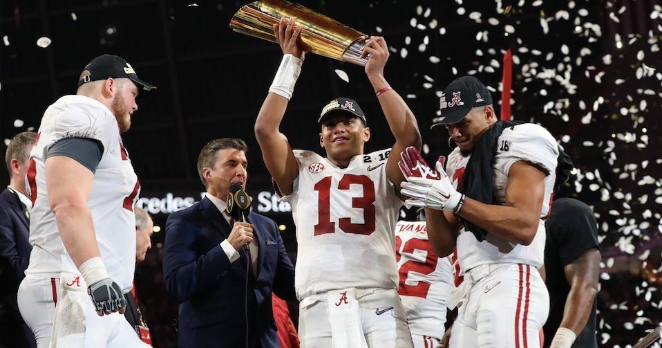 Daniel Moore Pays Tribute To Tua Tagovailoa With Latest Artwork