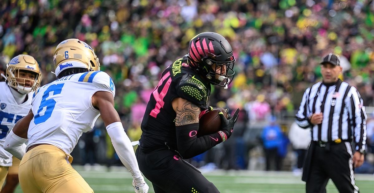 Veteran Oregon transfer TE Cam McCormick commits to Miami - Vimarsana News