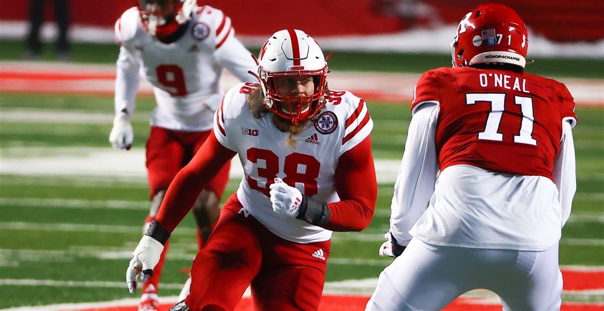 Nebraska football LB, exNavy SEAL Damian Jackson enters NCAA Transfer