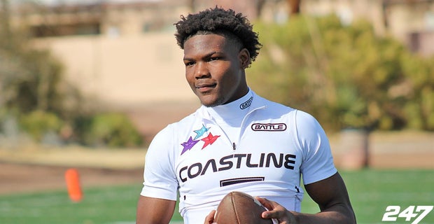 Transfer kicker Nick Mazzie commits