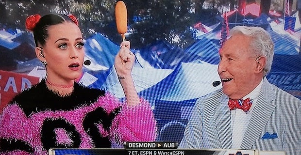 7108383.jpg?fit=bounds&crop=620:320,offs