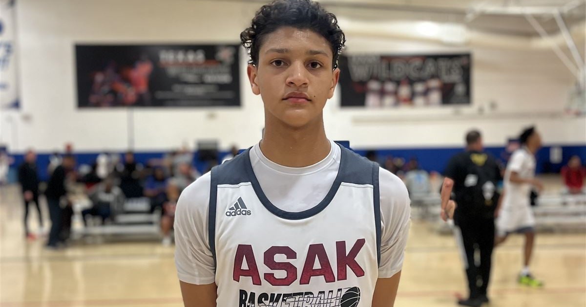 Buzz Williams, Maryland basketball circle back to Texas recruiting targets with an offer spree