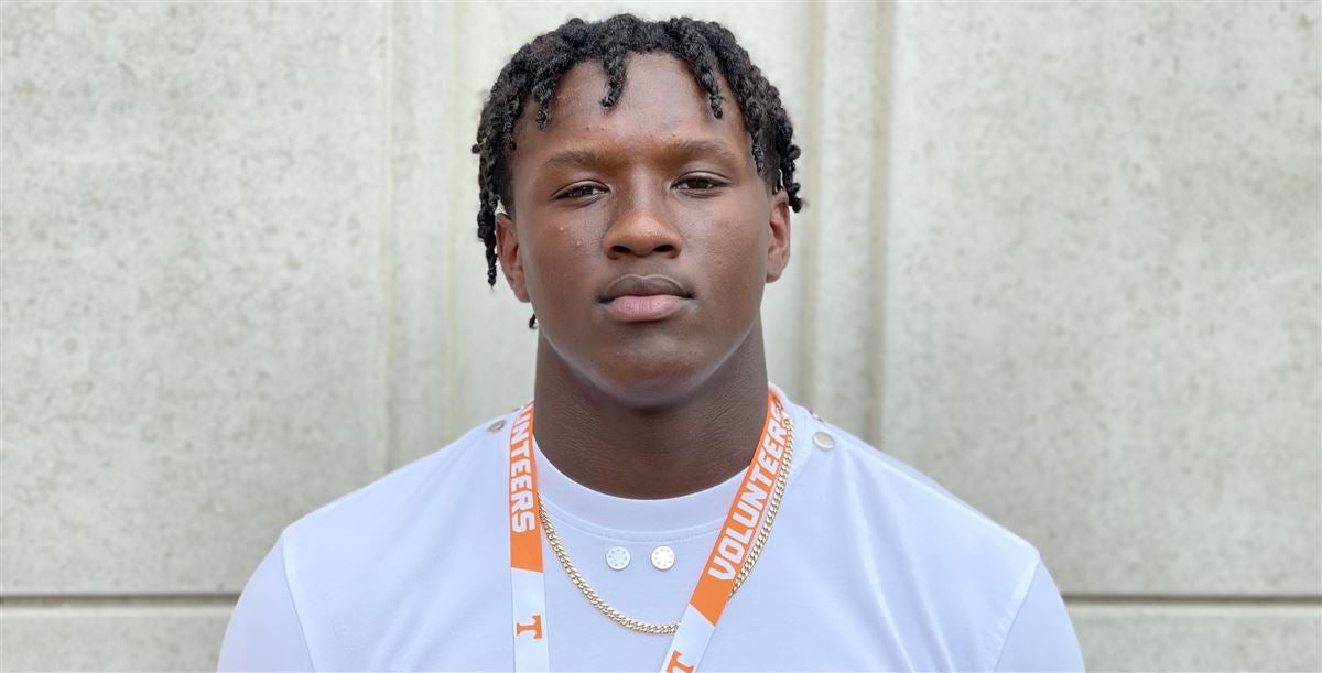 Tennessee lands commitment from 2024 three-star Virginia RB Peyton Lewis -  VolReport