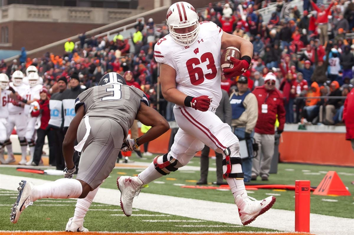 Senior Bowl Interview: Wisconsin OL Michael Deiter - Bolts From