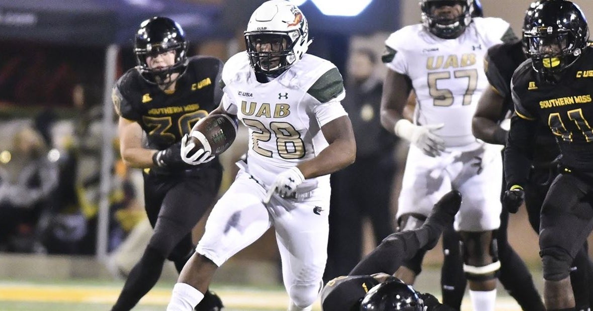 UAB's Spencer Brown on Doak Walker Award list