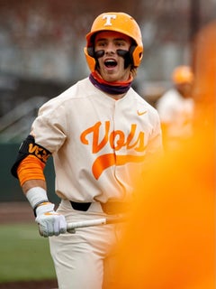 Drew Gilbert leads Tennessee to victory with two home runs