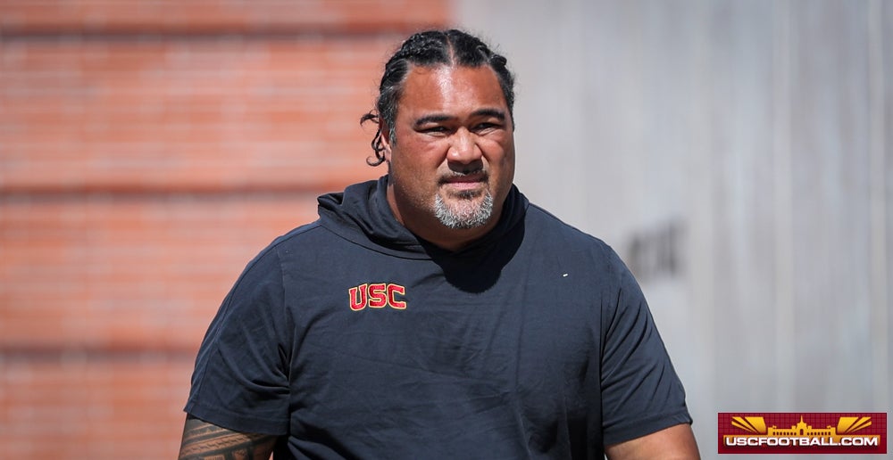 Shaun Nua continues to provide value for USC coaching defensive ends
