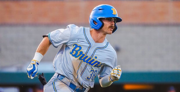 UCLA Baseball is Clutch in 7-4 Win Over No. 2 Oregon State
