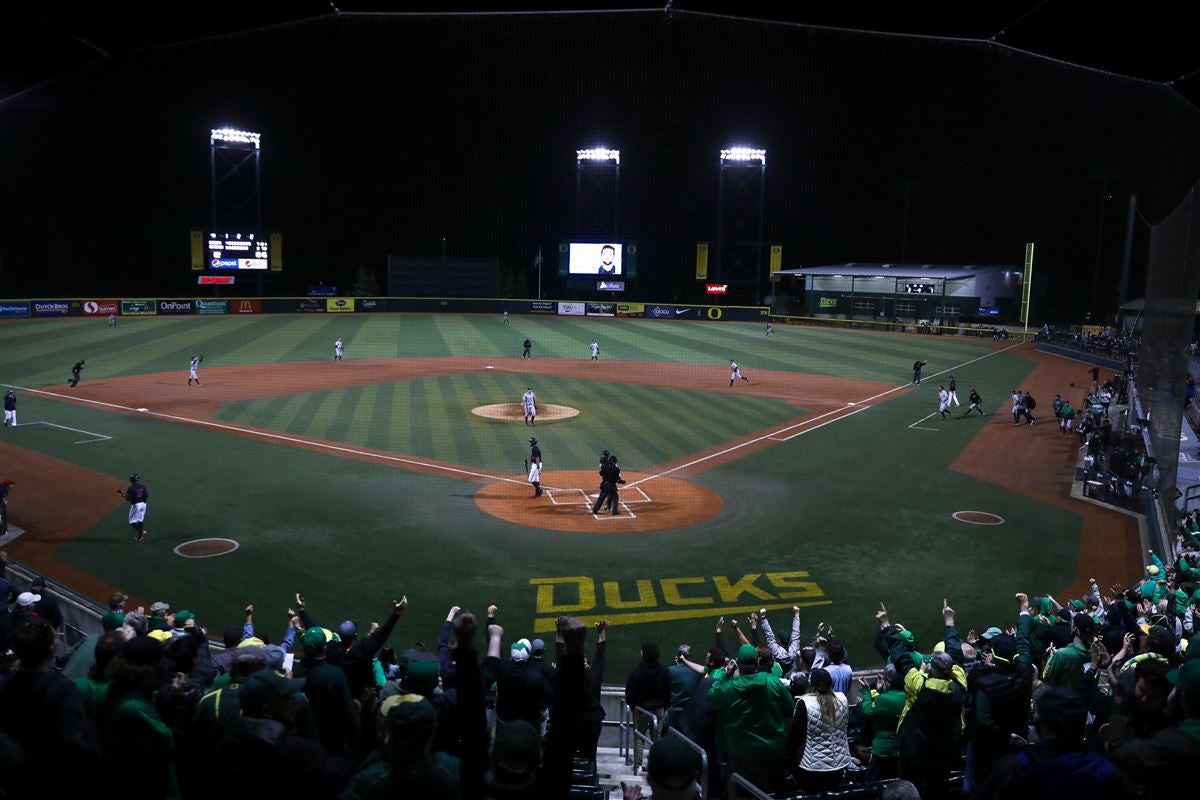 Oregon baseball gets new turf, videoboard, changes to fences at PK