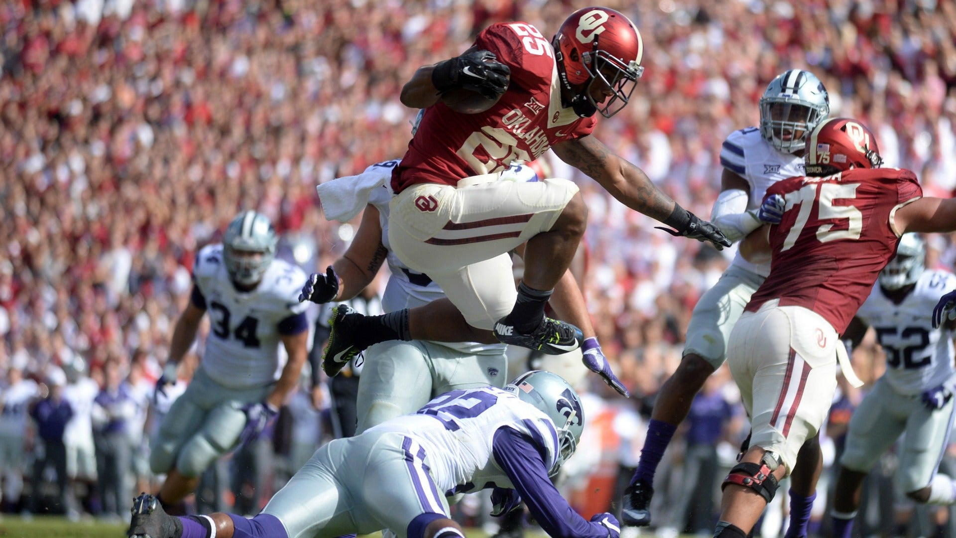 WATCH: Joe Mixon Checks In From Oklahoma Sideline - Sports Illustrated  Oklahoma Sooners News, Analysis and More