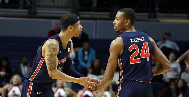 Twitter Reacts To Auburn S Wild Comeback Victory At Ole Miss