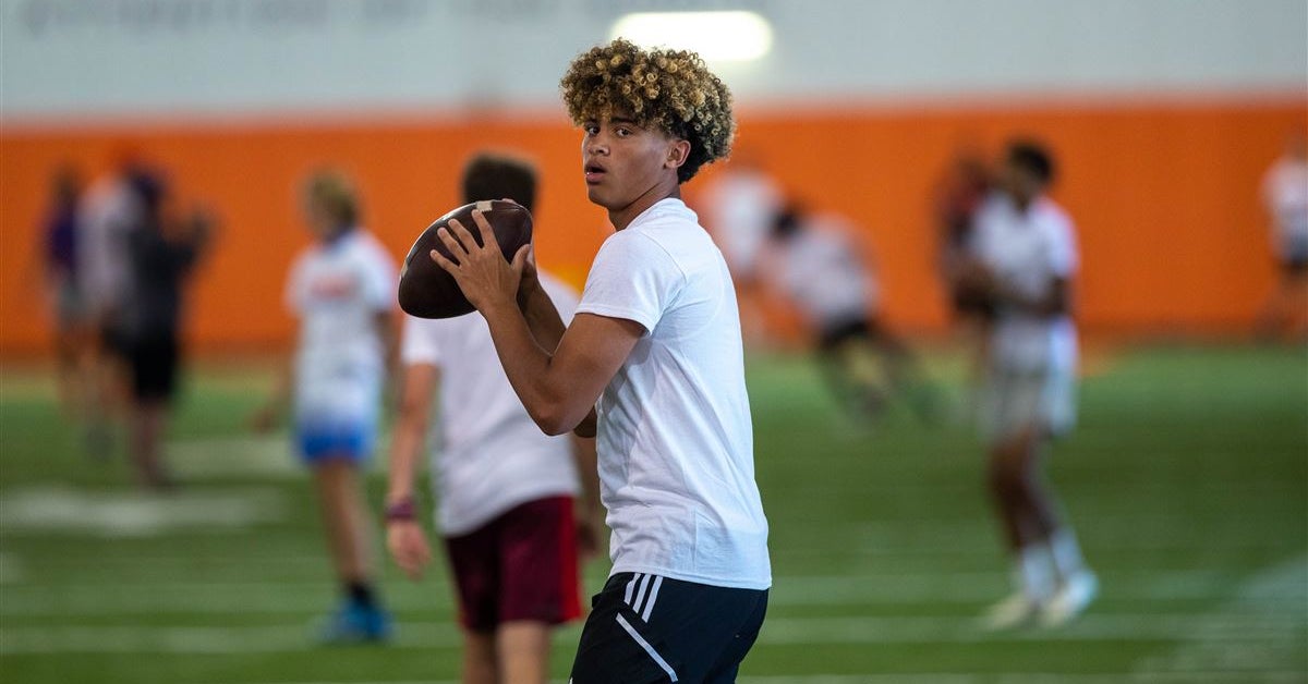 Prolific 2026 QB Julian Lewis offered by Lincoln Riley during visit to USC