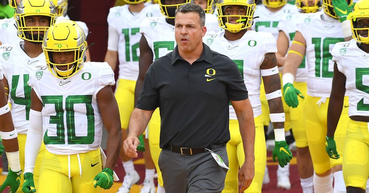 Athlon: Anonymous coach reveals thoughts on Oregon's 2021 season