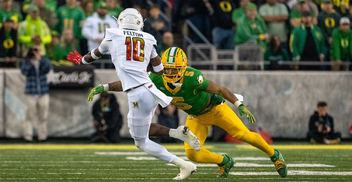 Kobe Savage, Oregon, Safety