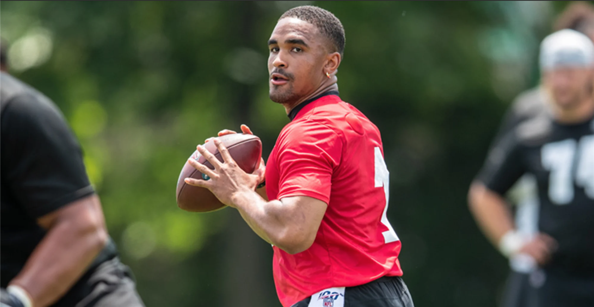 Eagles: Nick Sirianni praises Jalen Hurts' training camp work ethic