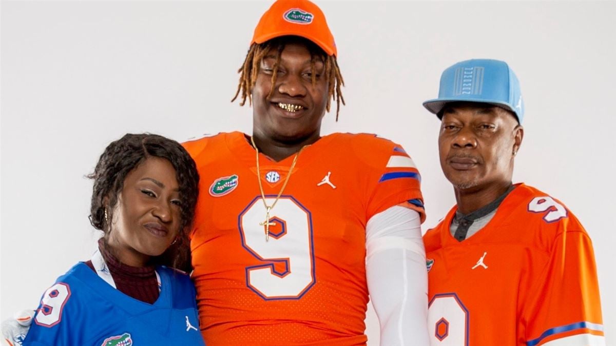 Gators top signee Gervon Dexter worried about dad, there for mom