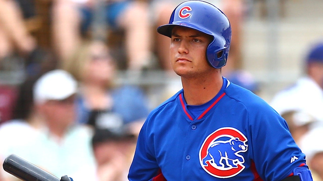 Albert Almora Jr. shows off defense in center field